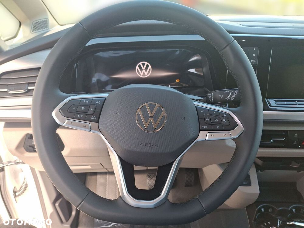Volkswagen Multivan - 22