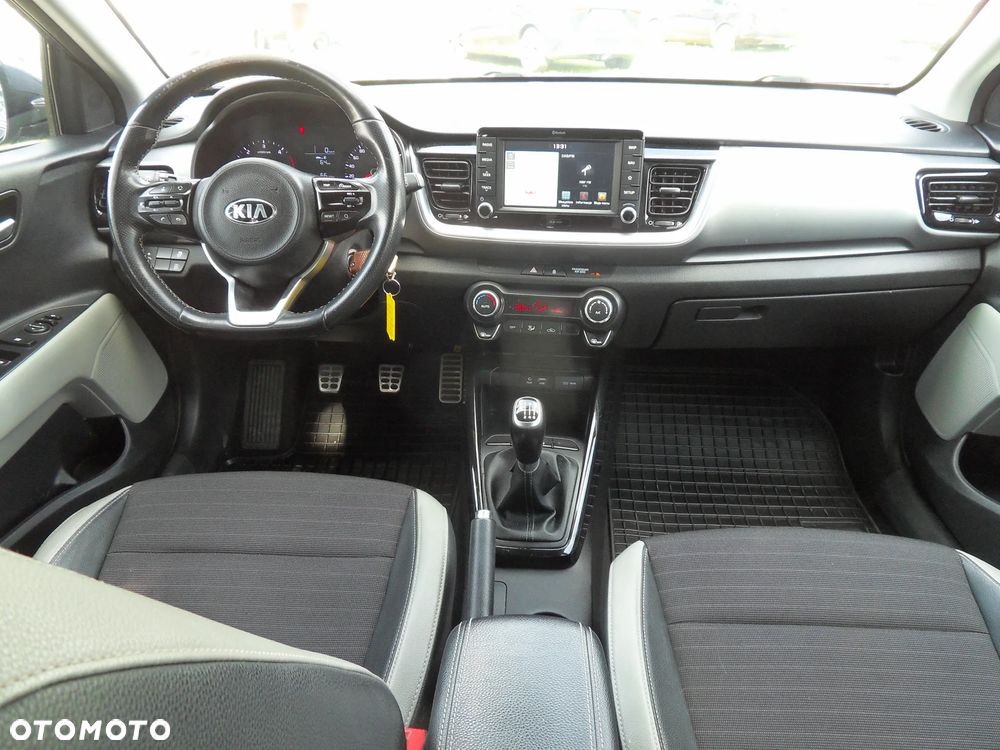 Kia Stonic 1.6 CRDi Vision - 11