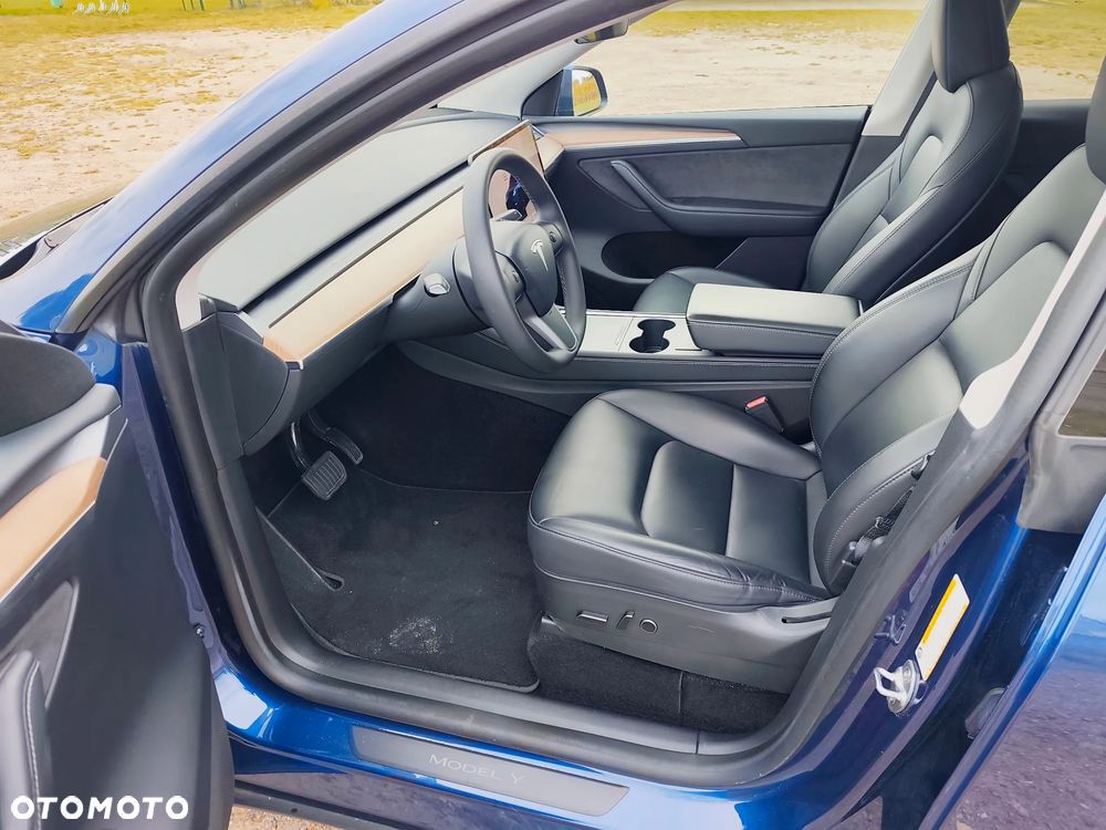 Tesla Model Y Standard - 21