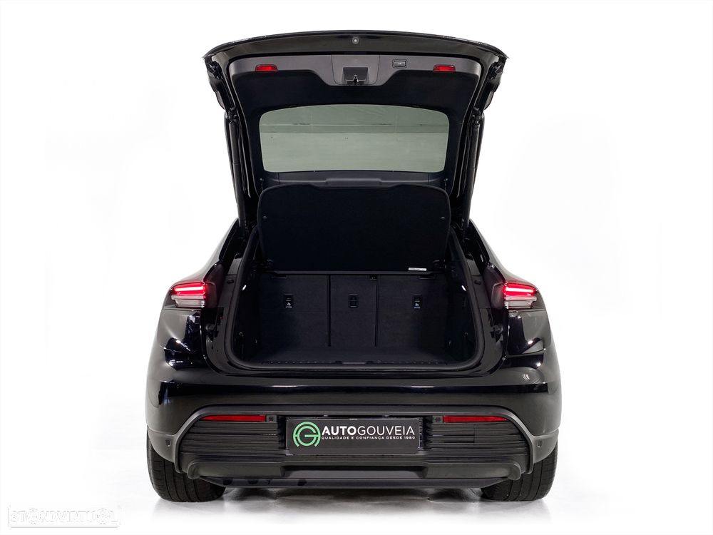 Porsche Macan Electric 4S - 8