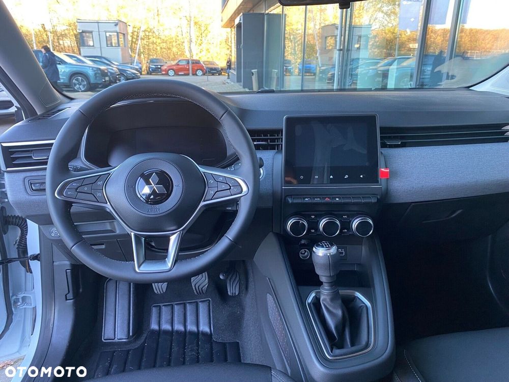 Mitsubishi Colt - 10