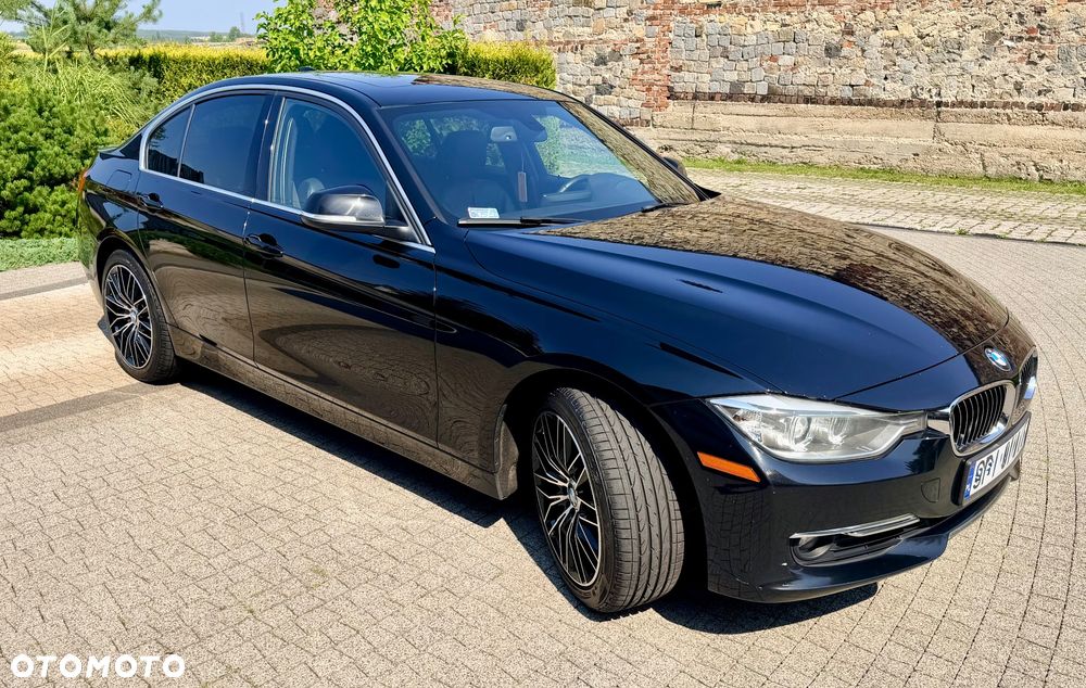 BMW Seria 3 328i xDrive Luxury Line - 3