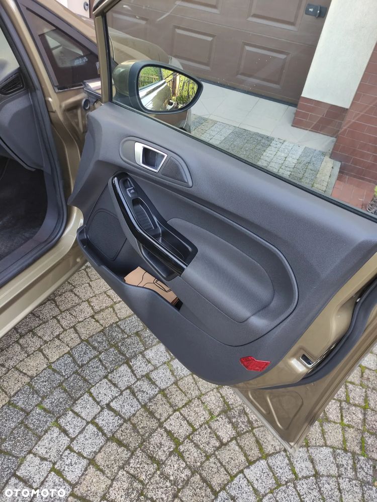 Ford Fiesta 1.0 EcoBoost STart-Stop Titanium - 8