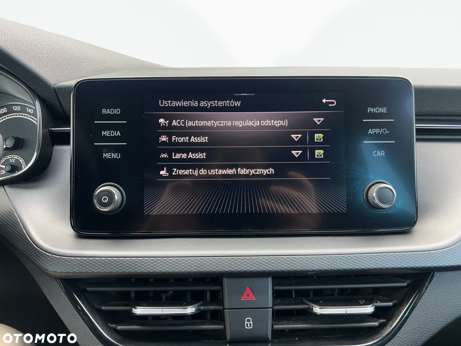 Skoda Kamiq 1.0 TSI Ambition - 28