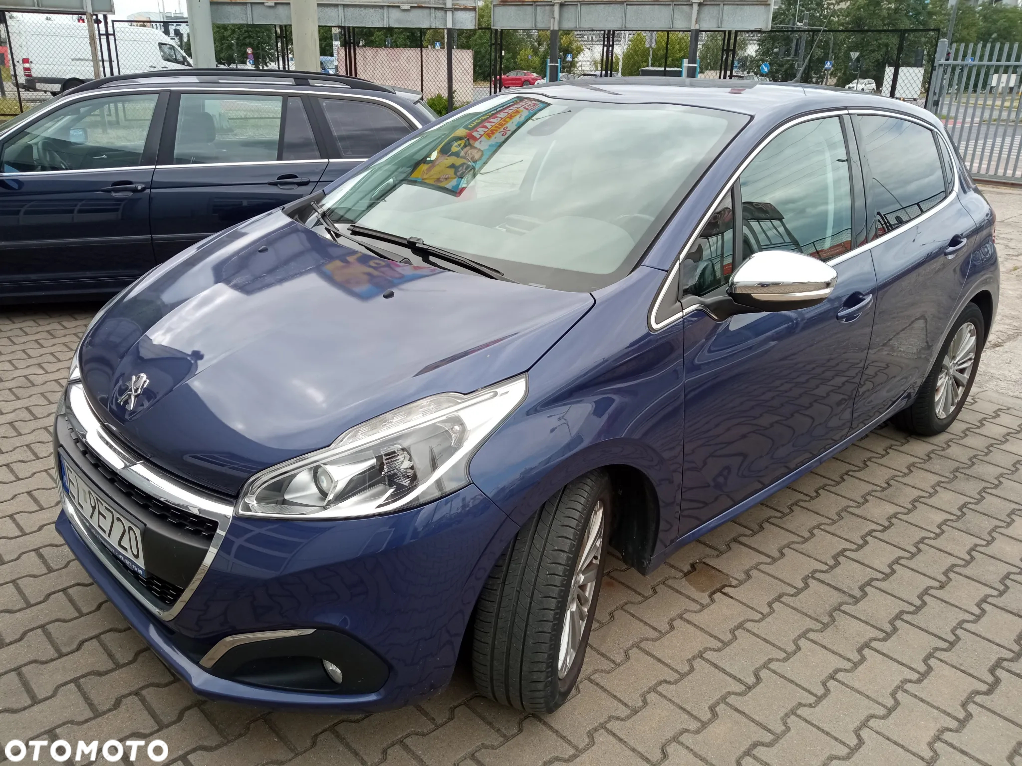 Peugeot 208 - 4