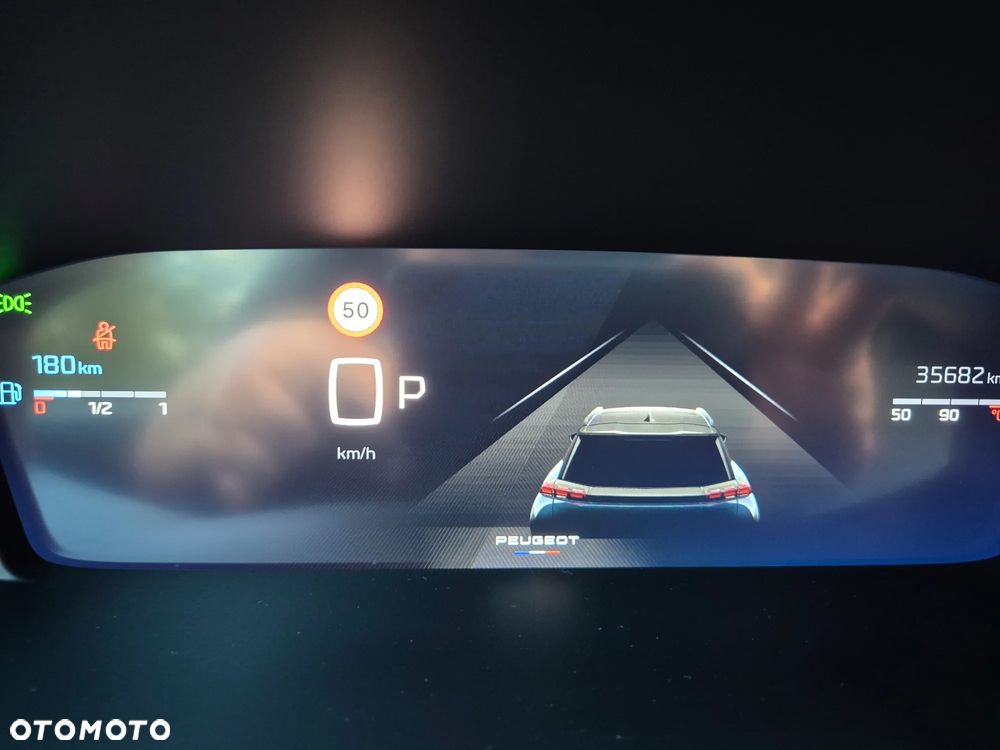 Peugeot 2008 PureTech 130 EAT8 Allure Pack - 17