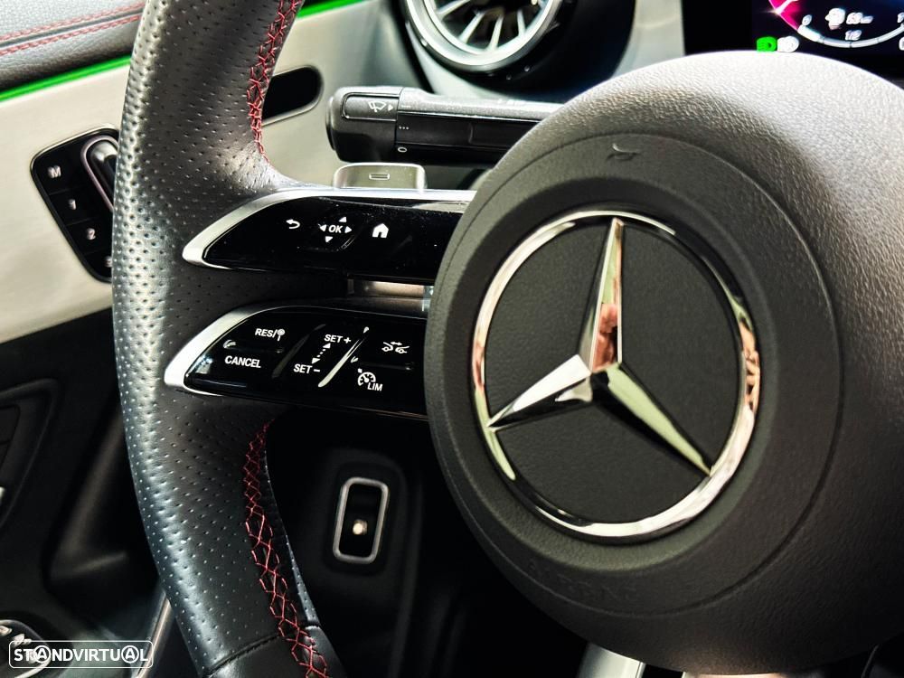 Mercedes-Benz CLA 250 e 8G-DCT AMG Line - 40