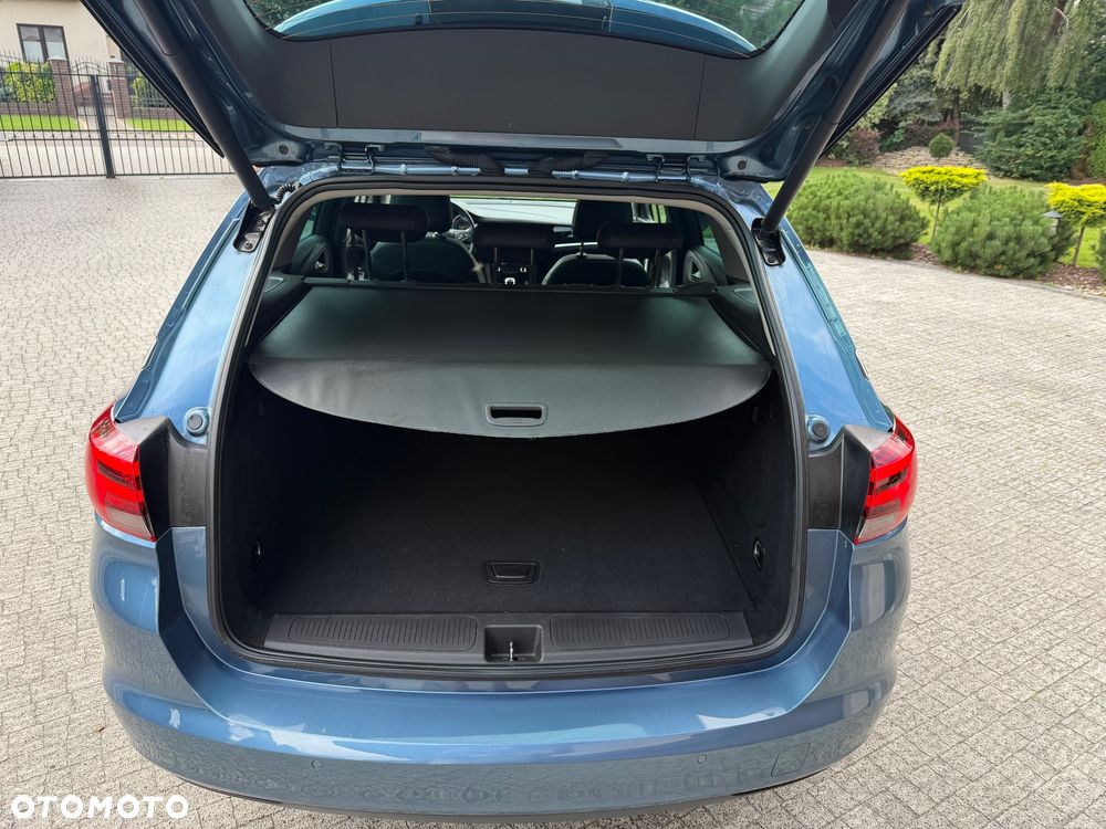 Opel Astra 1.4 Turbo Innovation - 26