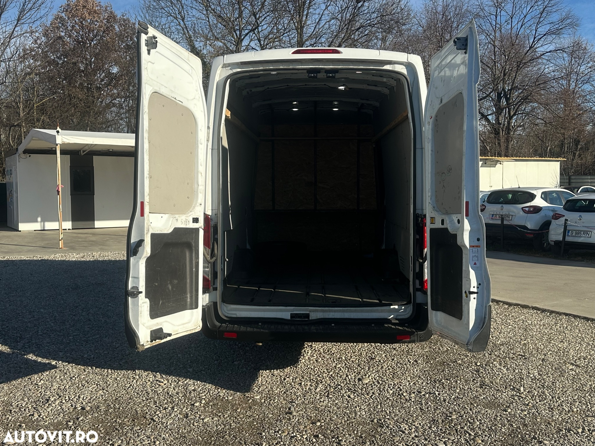 Ford Transit - 31