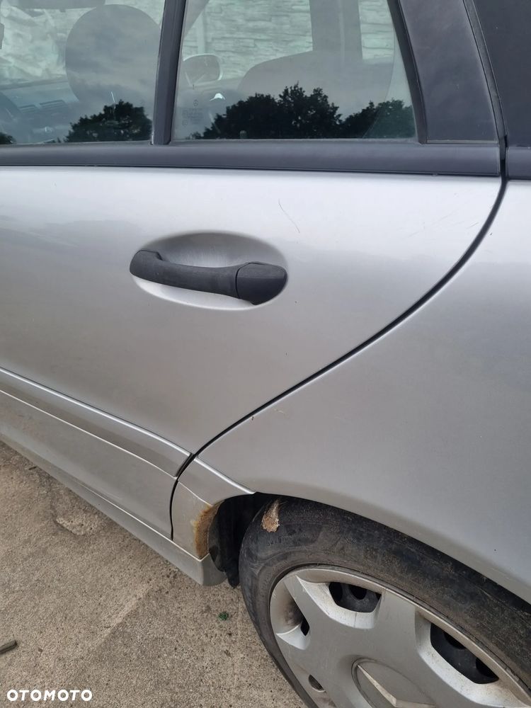MERCEDES S203 00-04 2002 r. KOMBI C744 drzwi lewy tył lewe tylne LT * - 6