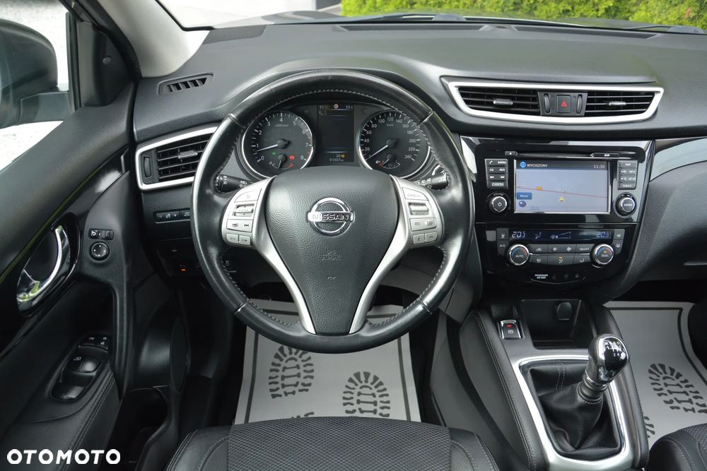 Nissan Qashqai 1.6 DIG-T Tekna - 19