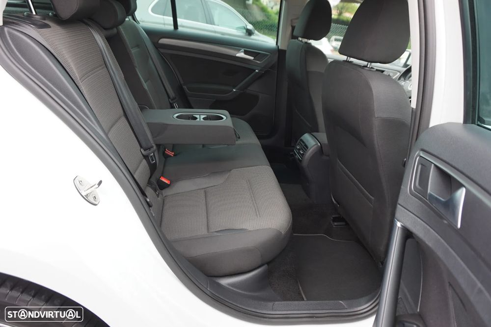 VW e-Golf AC/DC - 21