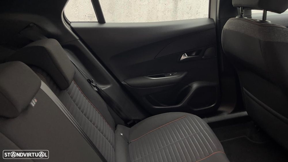 Peugeot 2008 PureTech 100 Style - 18