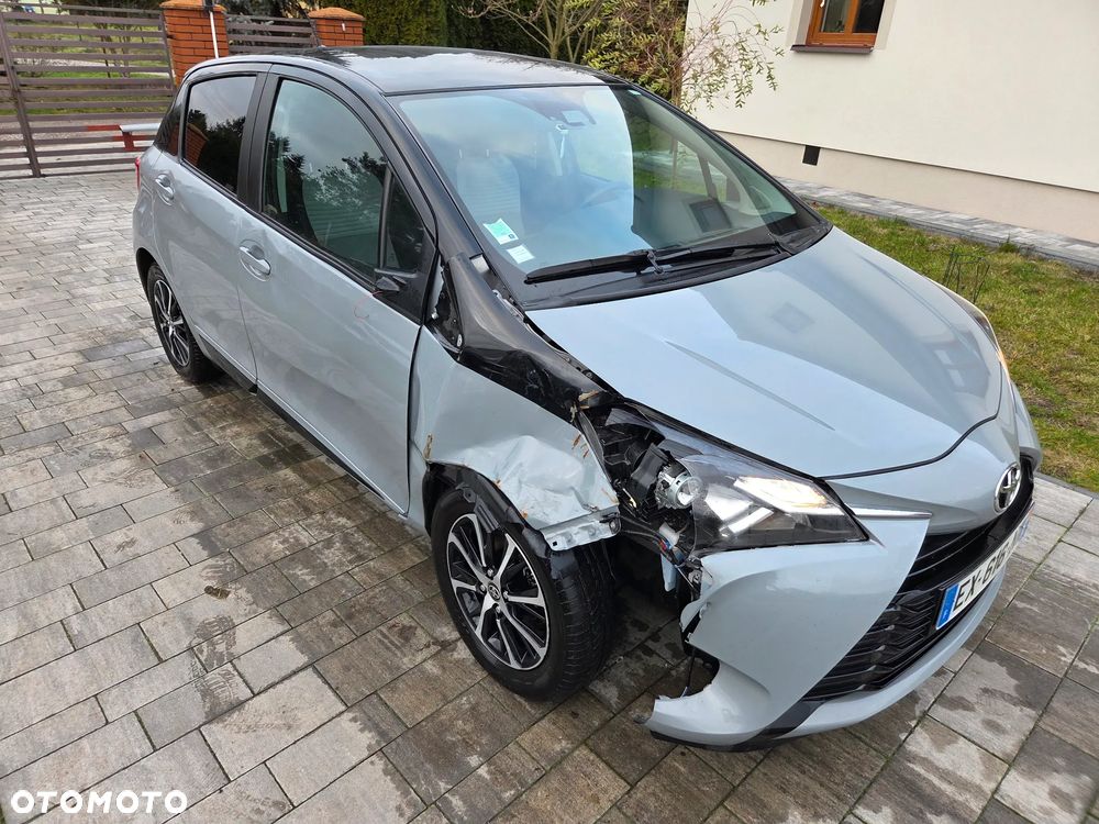 Toyota Yaris - 11