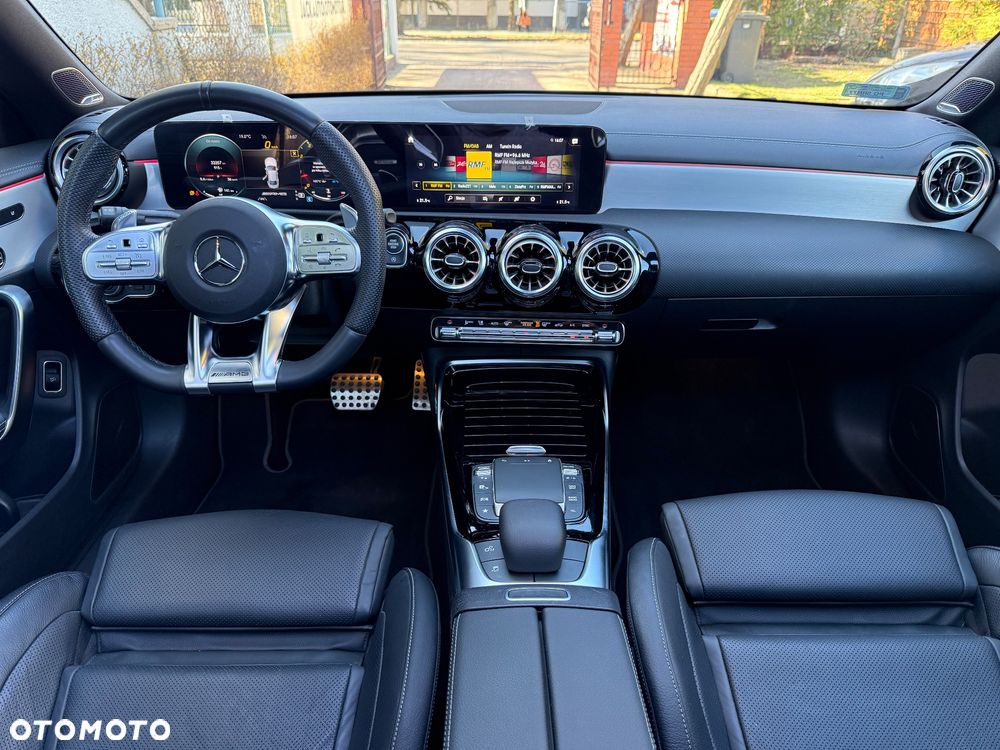 Mercedes-Benz CLA - 15