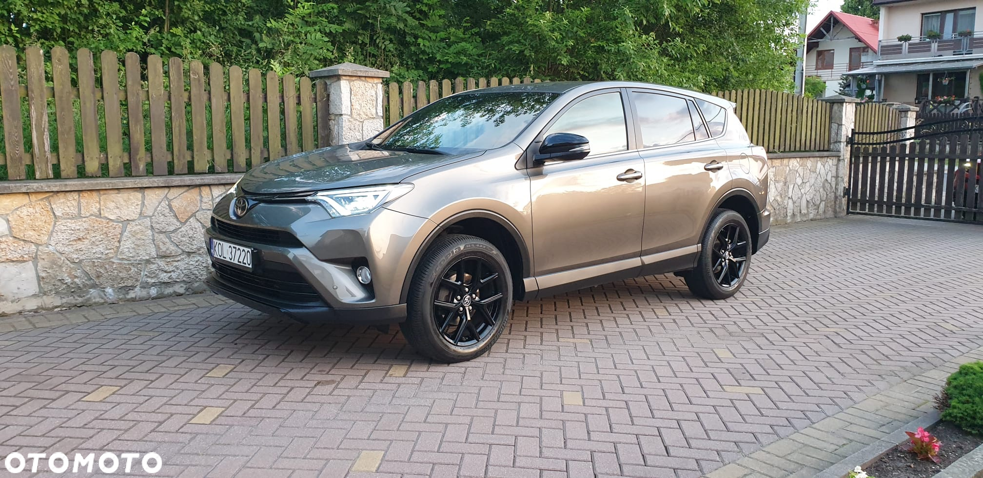 Toyota RAV4 - 9