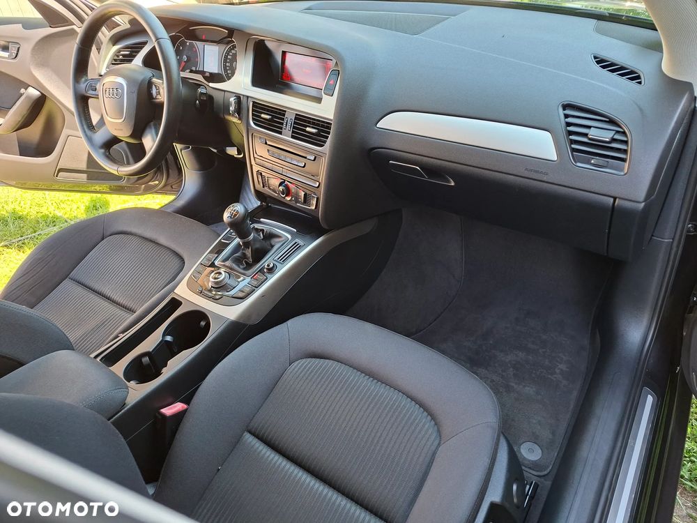Audi A4 Avant 2.0 TDI DPF Ambiente - 13