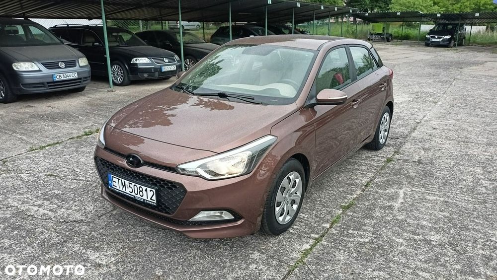 Hyundai i20 1.2 Select - 24