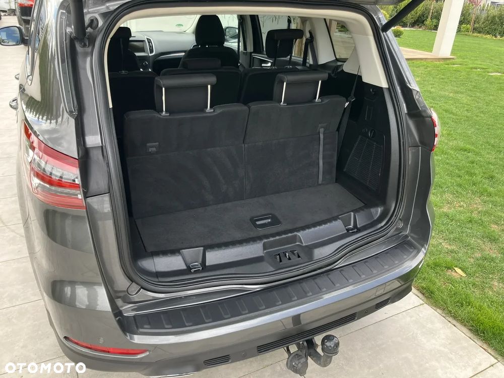 Ford S-Max 2.0 TDCi Titanium PowerShift - 24