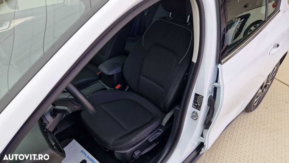 Ford Focus - 13