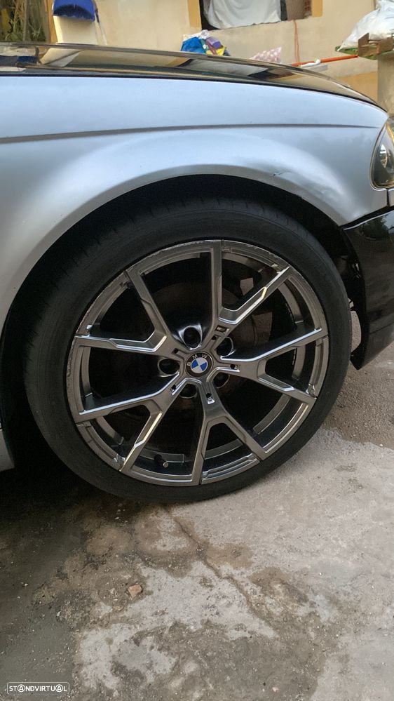 BMW 320 d Touring - 9