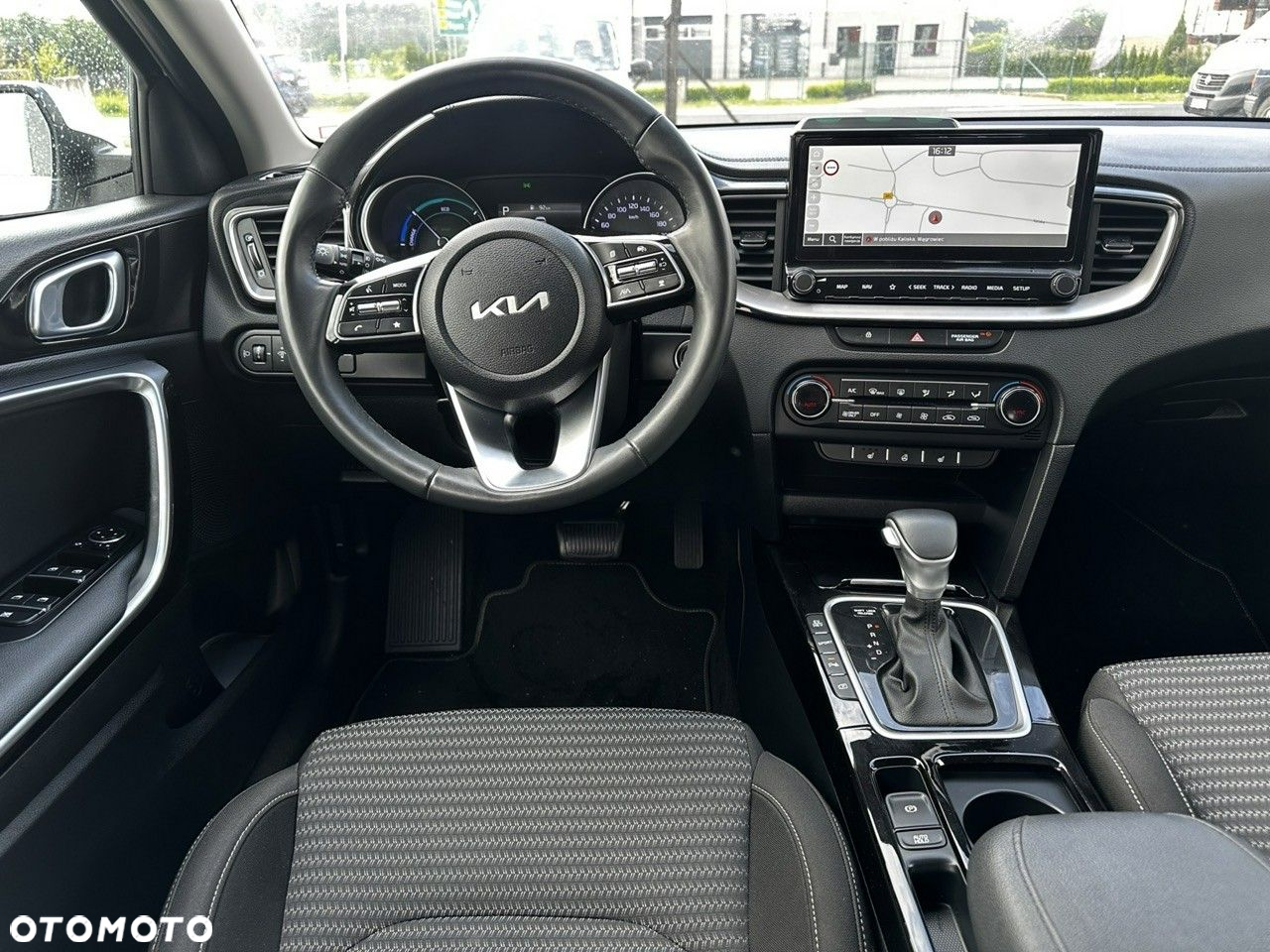 Kia Ceed 1.6 GDI PHEV L Business Line DCT - 17