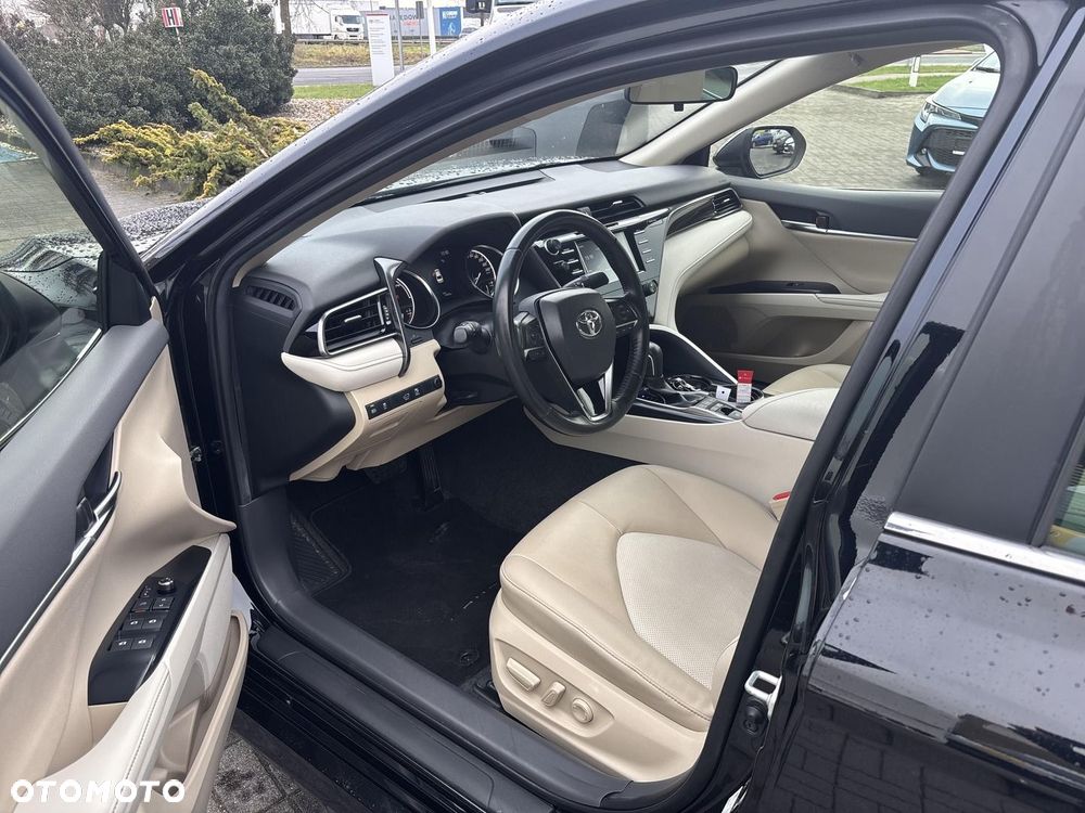 Toyota Camry 2.5 Hybrid Comfort CVT - 13