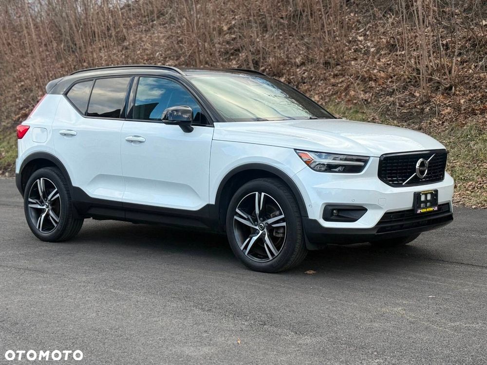 Volvo XC 40 T5 AWD R-Design - 4