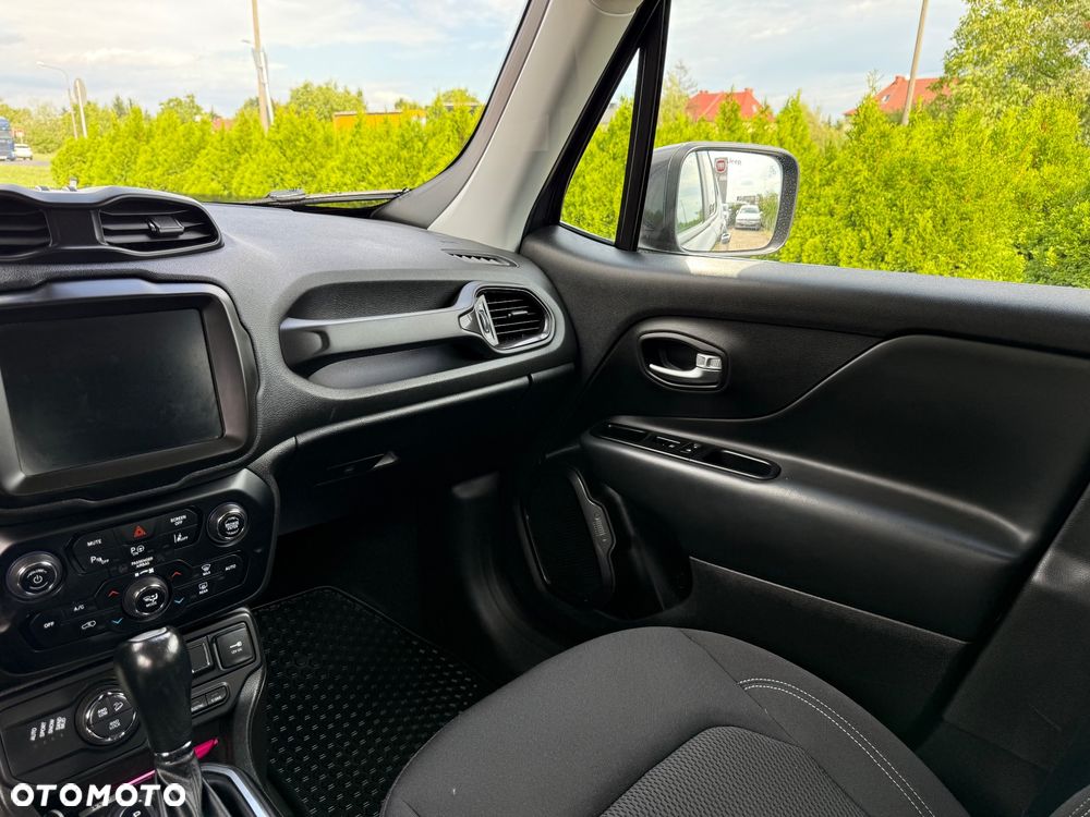 Jeep Renegade 1.3 T-GDI 4xe Automatik S - 10
