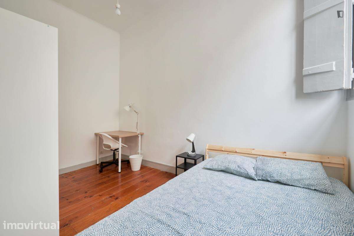 Quarto - localizado em Penha Lisbon - Grande imagem: 3/21