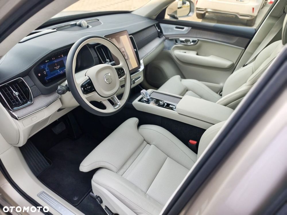Volvo XC 90 - 13