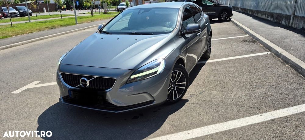 Volvo V40 D2 Geartronic Plus - 1
