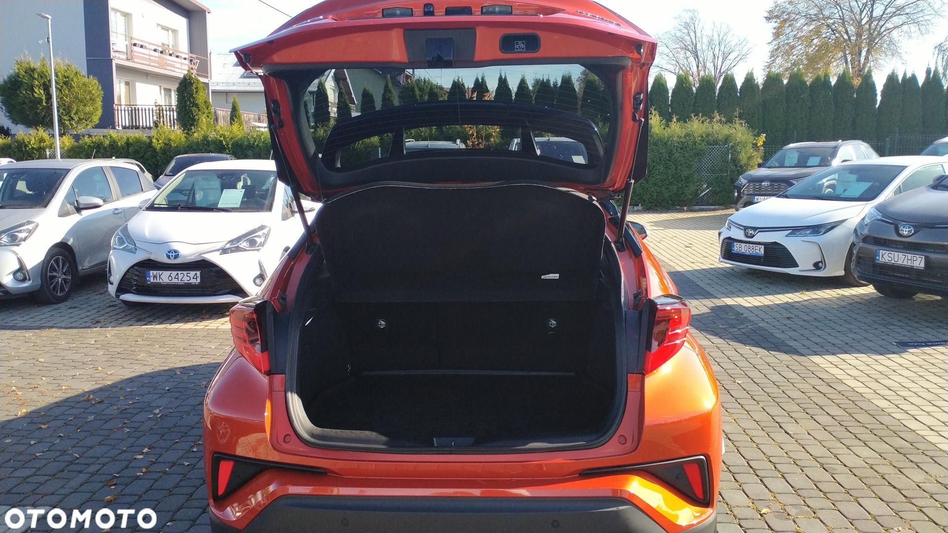Toyota C-HR - 12