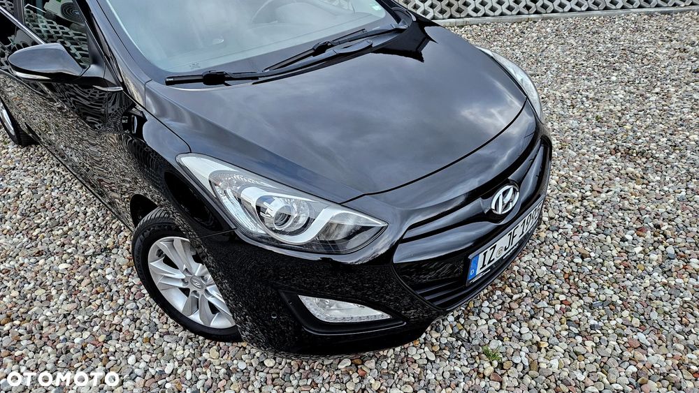 Hyundai i30 1.6 CRDi Automatik Style - 9