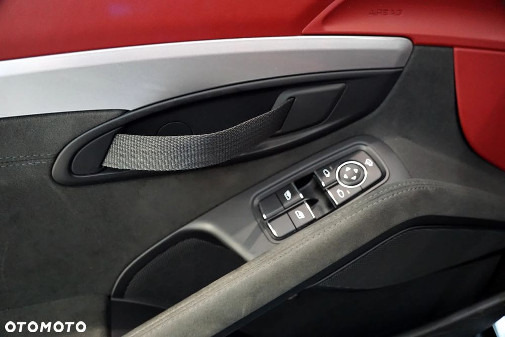 Porsche 718 Boxster Spyder PDK - 14