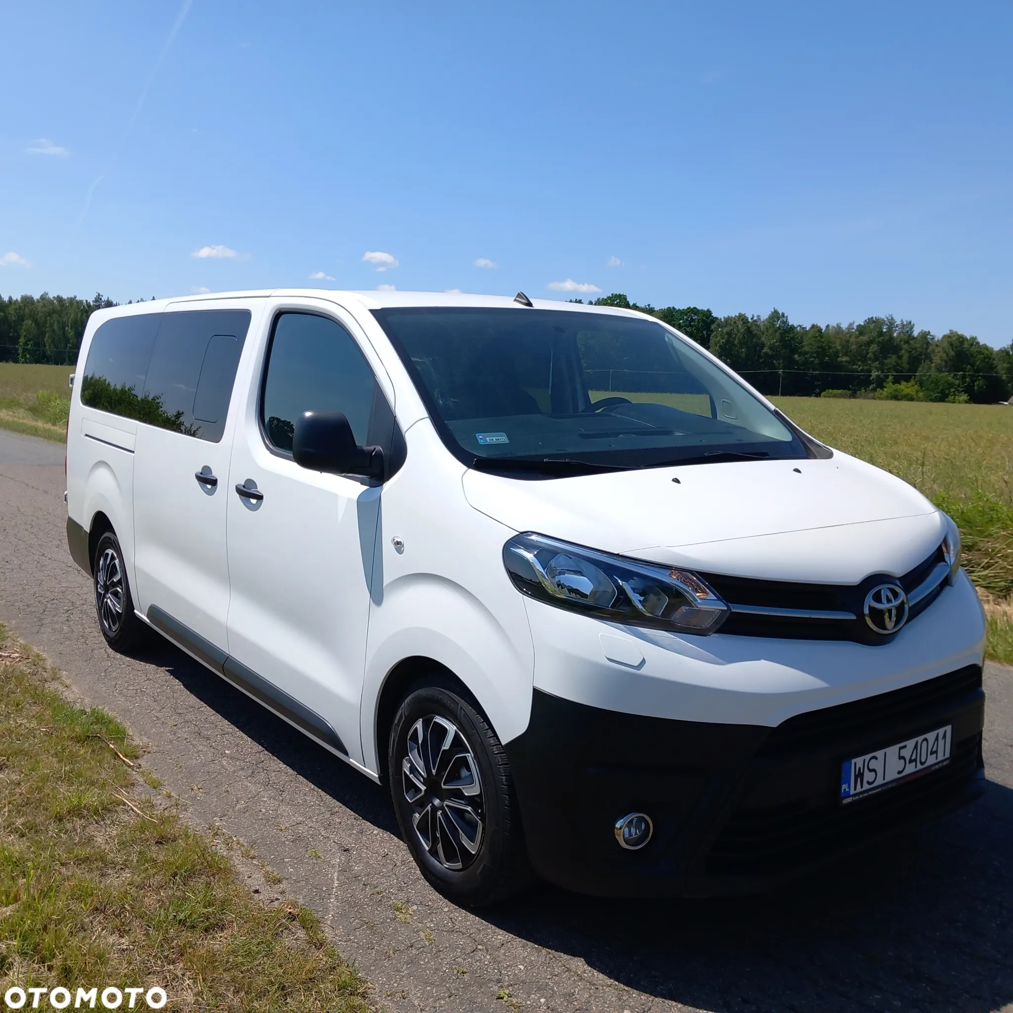 Toyota ProAce Kombi 2.0 D-4D Medium 2,8t - 7