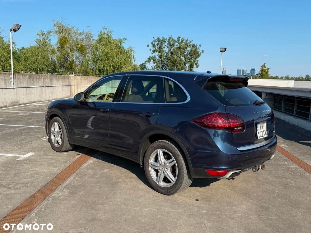 Porsche Cayenne - 6