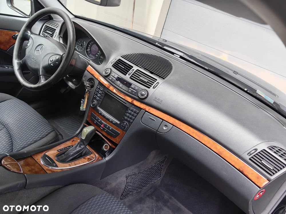 Mercedes-Benz Klasa E - 7