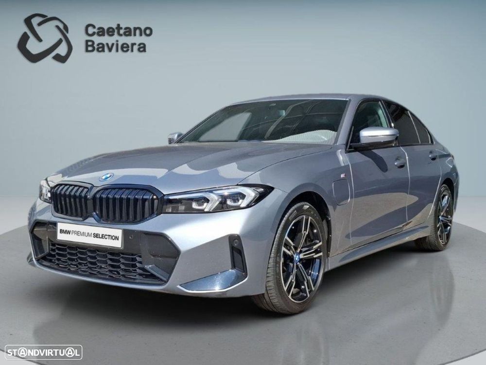 BMW 320 e Pack Desportivo M Auto - 1