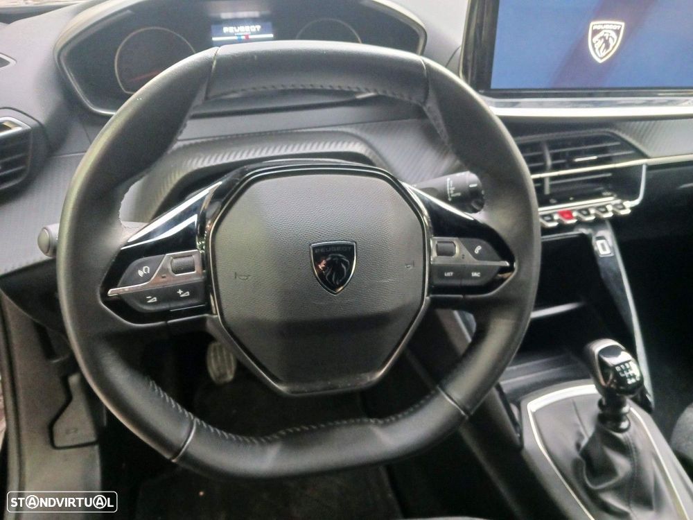 Peugeot 2008 1.2 PureTech Active Pack - 11