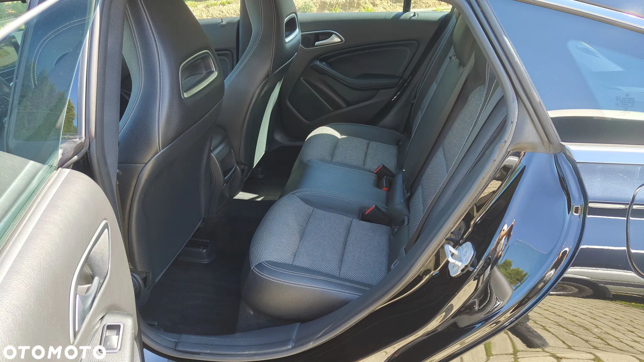 Mercedes-Benz CLA 180 d - 9