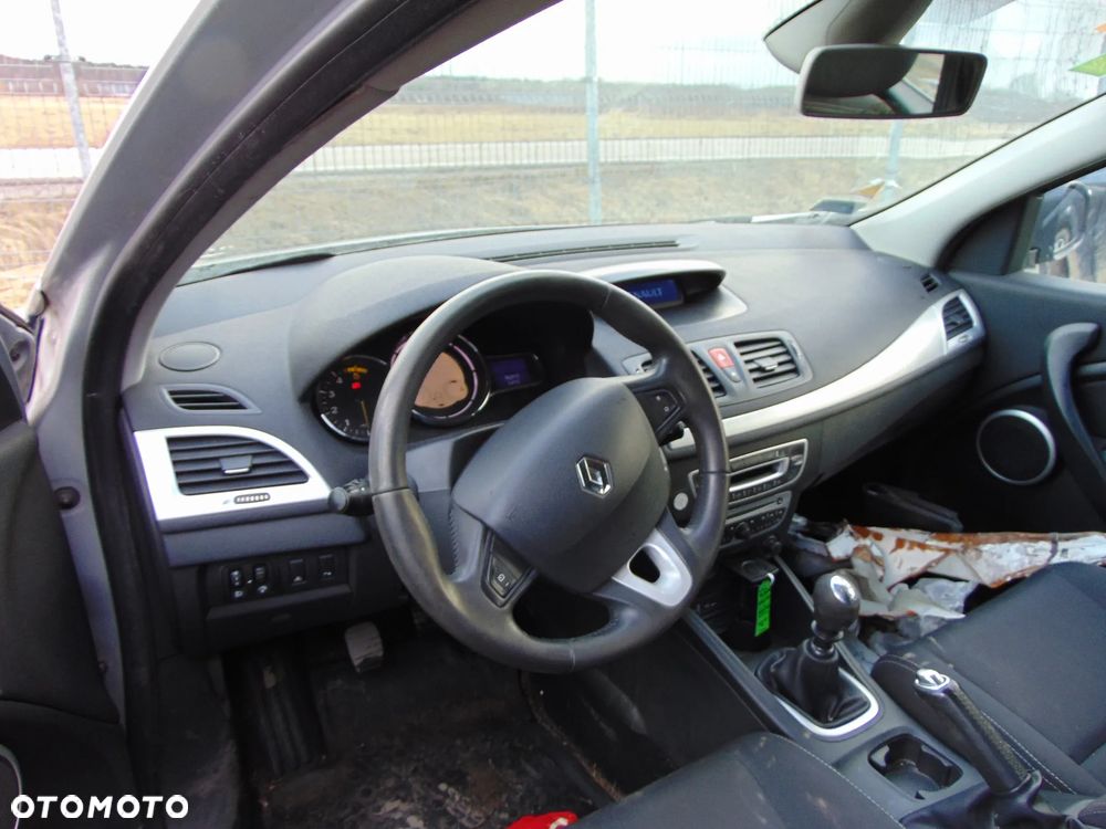 deska kokpit rozdzielcza paski poduszki renault reno megane III 3 ted69 - 3