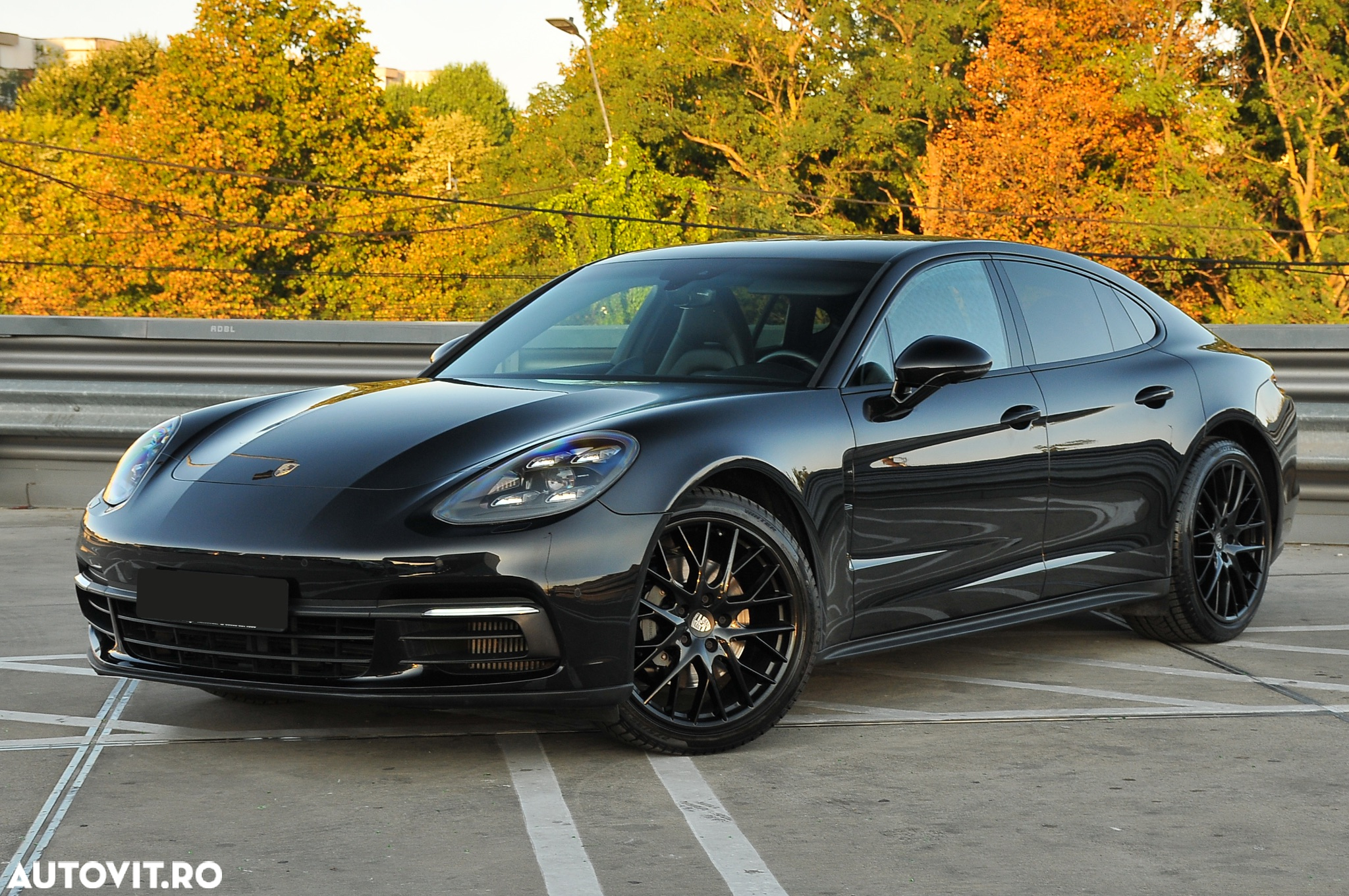 Porsche Panamera 4S - 28