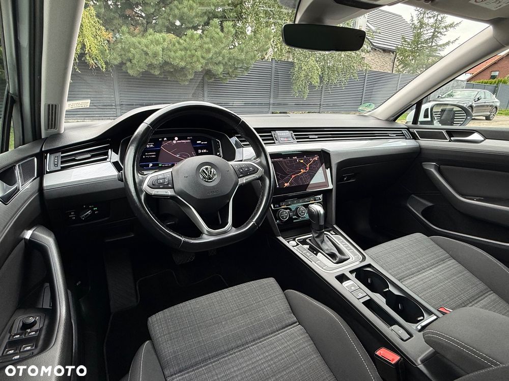 Volkswagen Passat 2.0 TDI (BlueMotion Technology) DSG Highline - 8