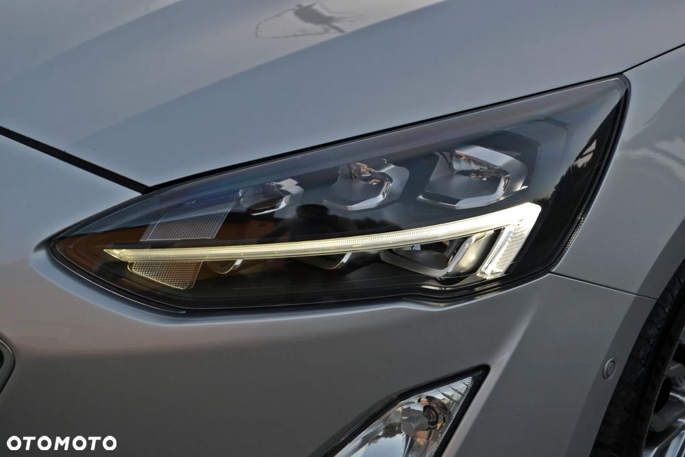 Ford Focus 1.5 EcoBlue Start-Stopp-System TITANIUM DESIGN - 8