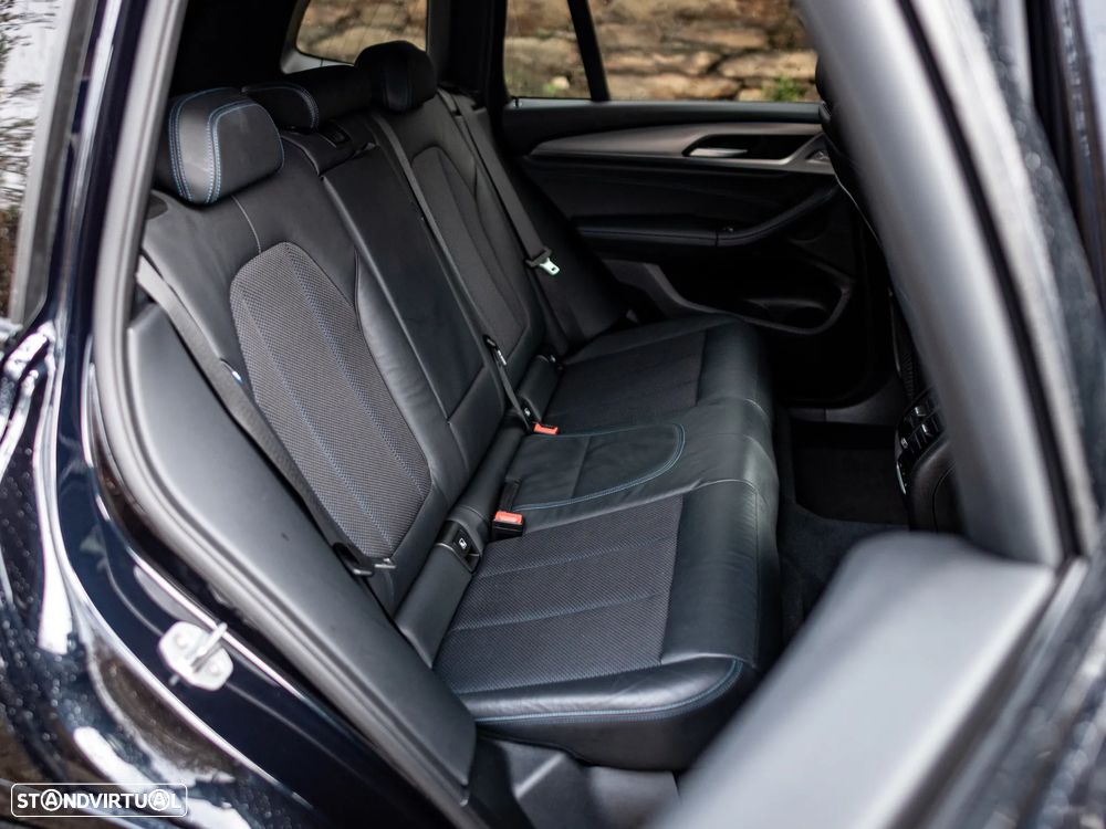 BMW X3 30 e xDrive Pack M 50 anos - 8