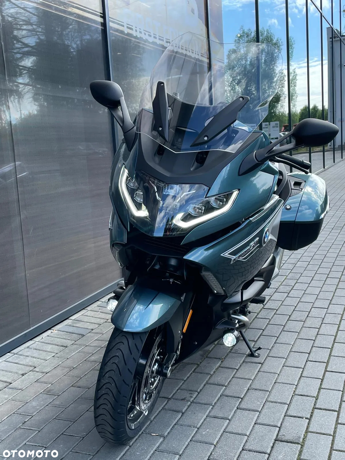 BMW K - 9