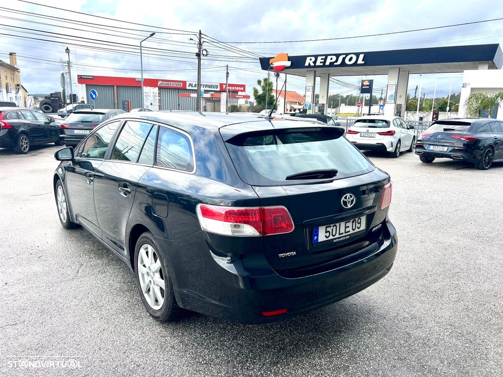 Toyota Avensis SW 2.0 D-4D Exclusive +Pele+GPS - 5