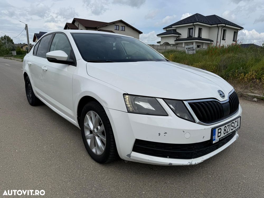 Skoda Octavia - 1