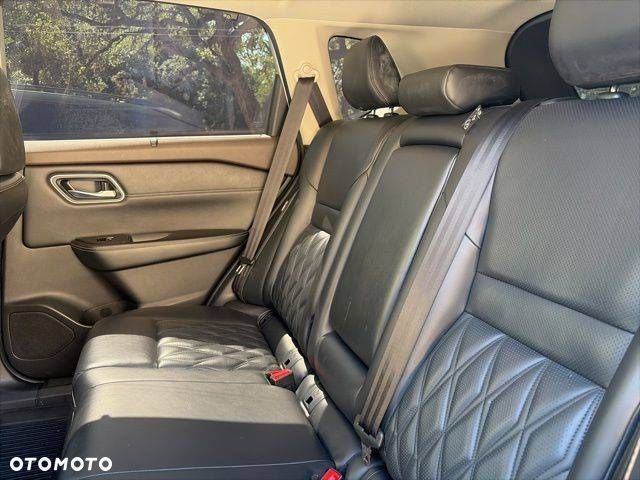 Nissan Rogue - 7